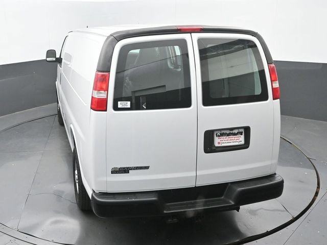 Used 2020 Chevrolet Express 2500 w/ Driver Convenience Package RWD image 28
