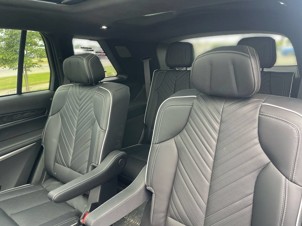 Certified 2026 Cadillac Vistiq Luxury w/ LPO, Floor Liner Package AWD/4WD image 37