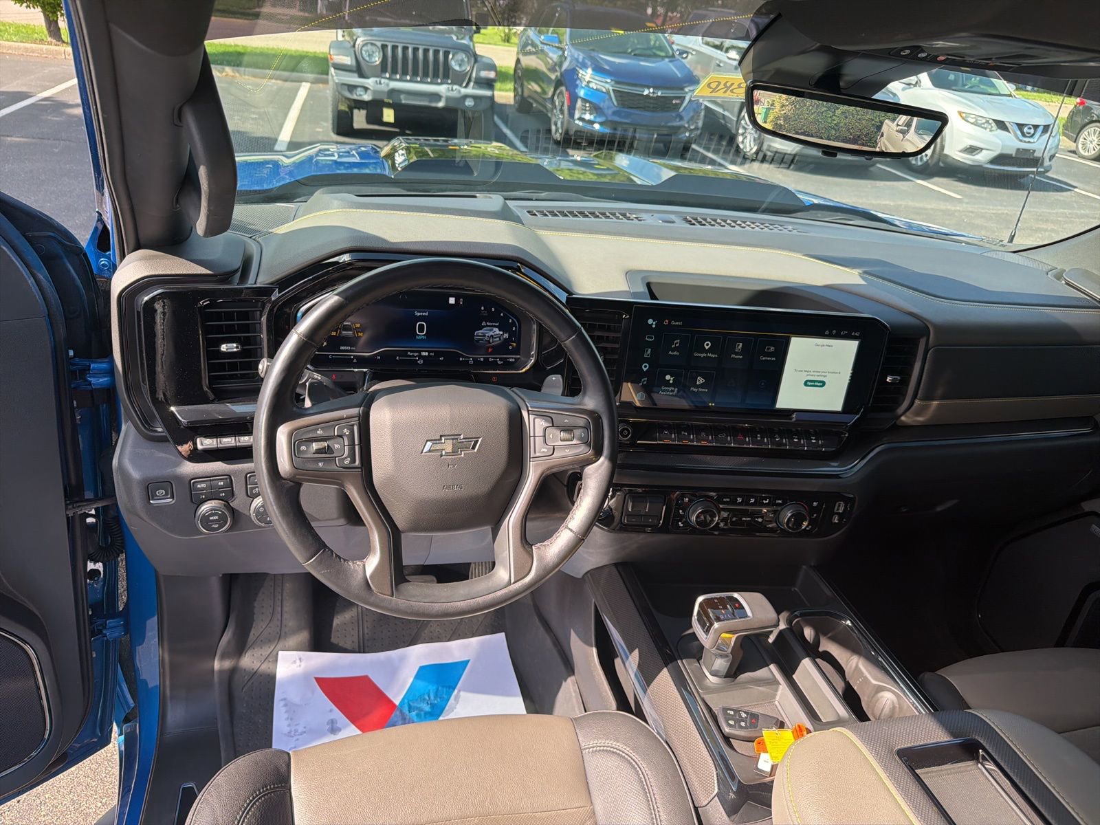 Used 2022 Chevrolet Silverado 1500 ZR2 w/ Technology Package AWD/4WD image 29