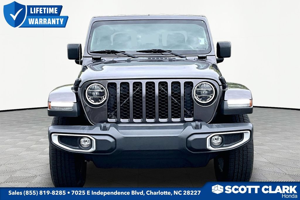 Used 2022 Jeep Gladiator Sport AWD/4WD image 2