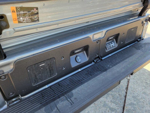 Used 2023 GMC Sierra 1500 Denali Ultimate image 9