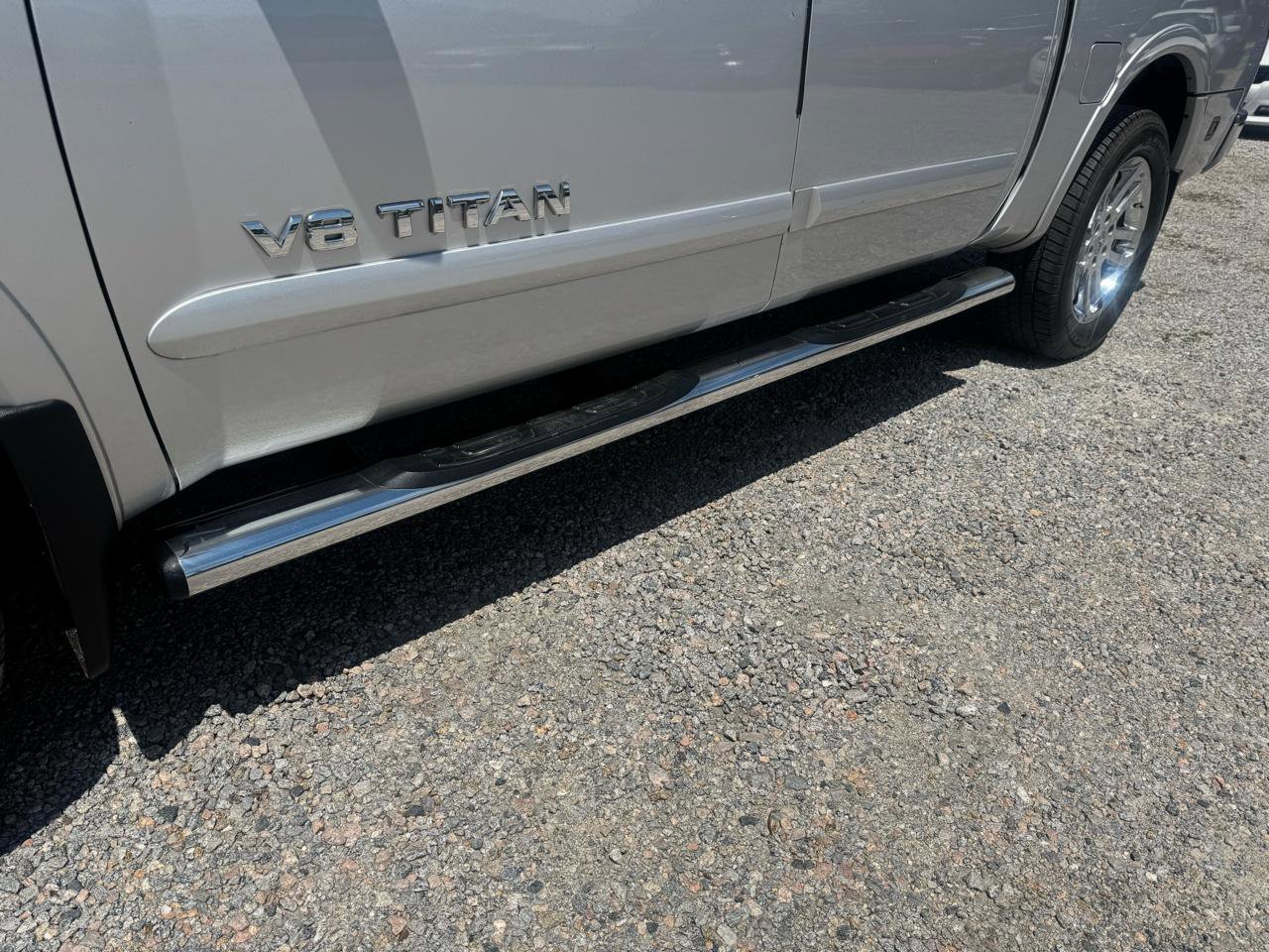 Used 2014 Nissan Titan SL w/ SL Heavy Metal Package AWD/4WD image 11
