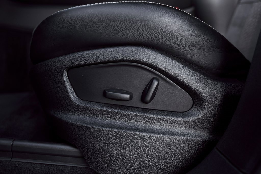 Used 2023 Porsche Cayenne Turbo GT image 43