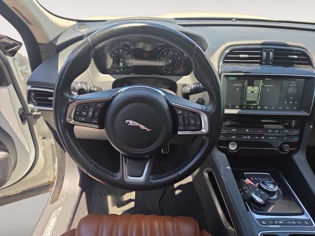 Used 2019 Jaguar F-PACE Portfolio AWD/4WD image 10