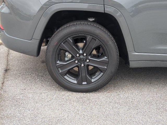 New 2027 Jeep Grand Cherokee Limited AWD/4WD image 35