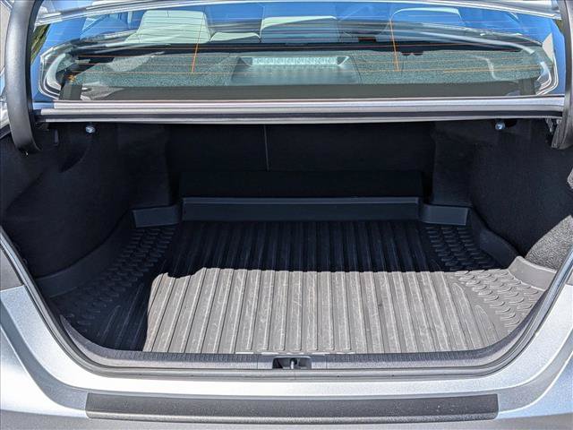 Used 2024 Toyota Camry SE FWD image 6