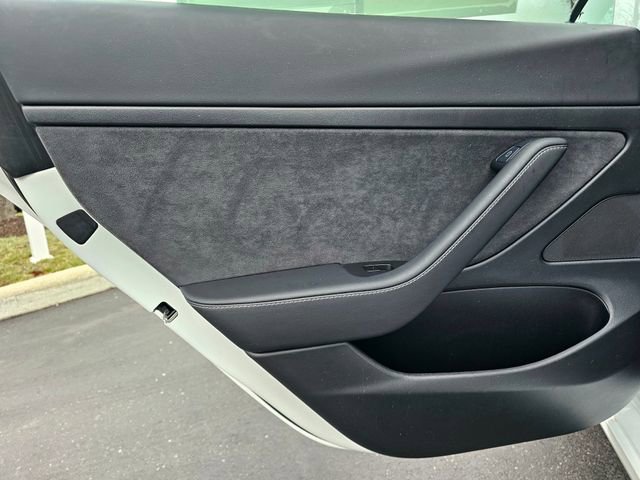 Used 2021 Tesla Model 3 Standard Range Plus image 26