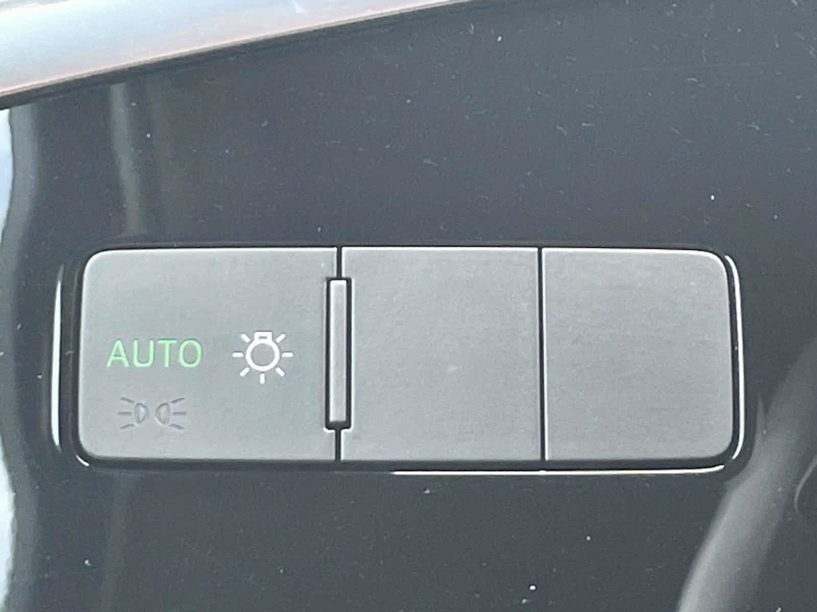 Used 2021 Audi Q3 2.0T Premium AWD/4WD image 34