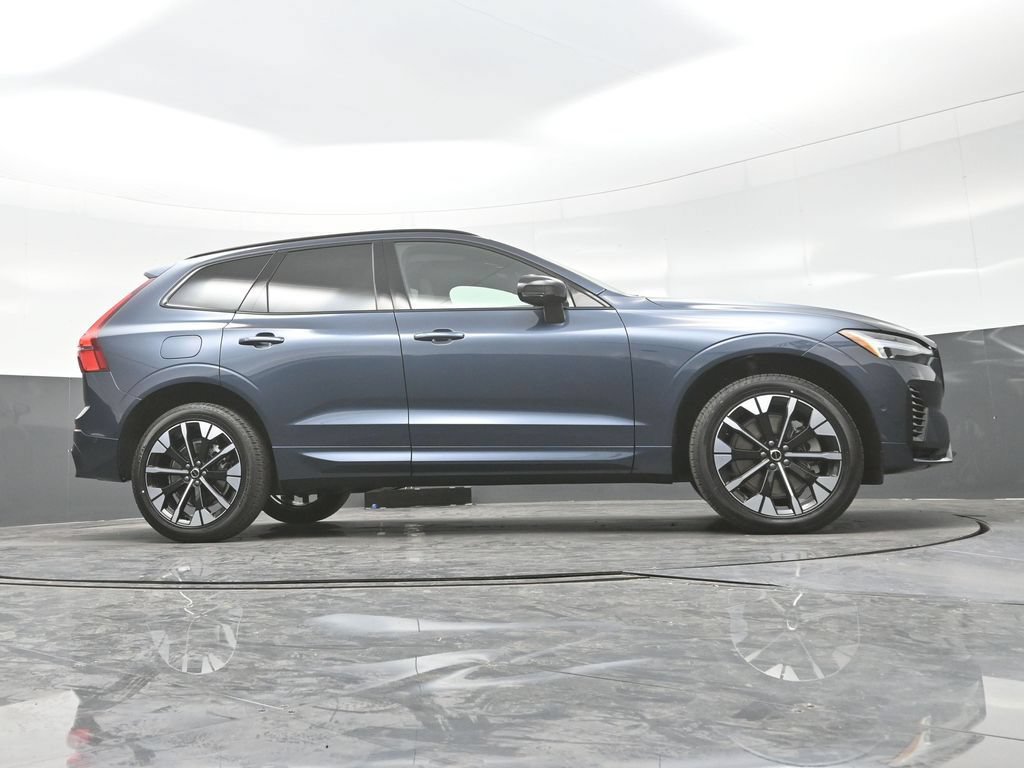 New 2026 Volvo XC60 T8 Plus w/ Climate Package AWD/4WD image 28