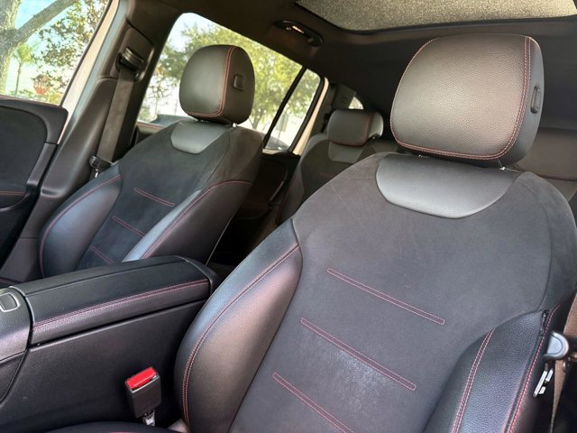 Used 2021 Mercedes-Benz GLB 250 image 21