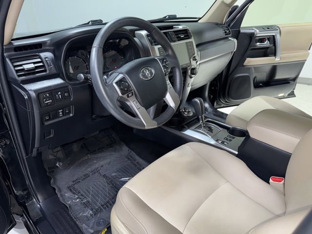 Used 2022 Toyota 4Runner SR5 Premium w/ Moonroof Package AWD/4WD image 14