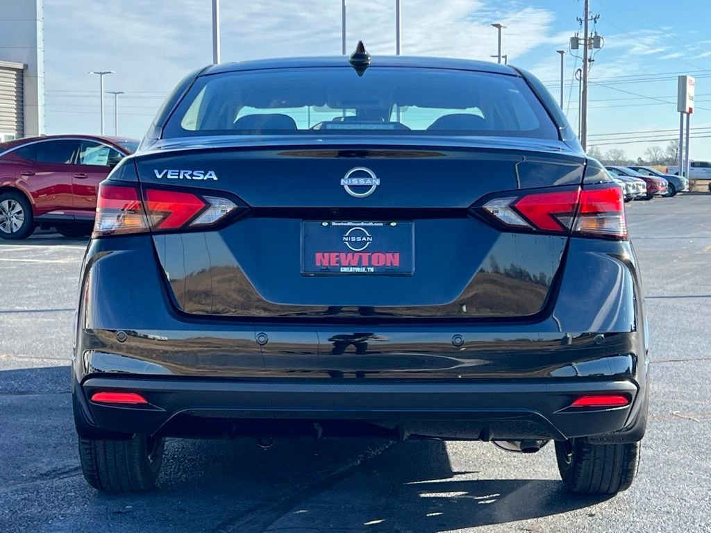 New 2025 Nissan Versa SV w/ Trunk Package image 4