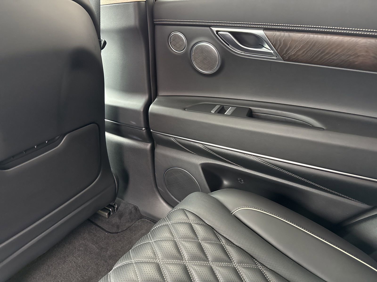 Used 2021 Genesis GV80 3.5T w/ Prestige Package 07 image 19