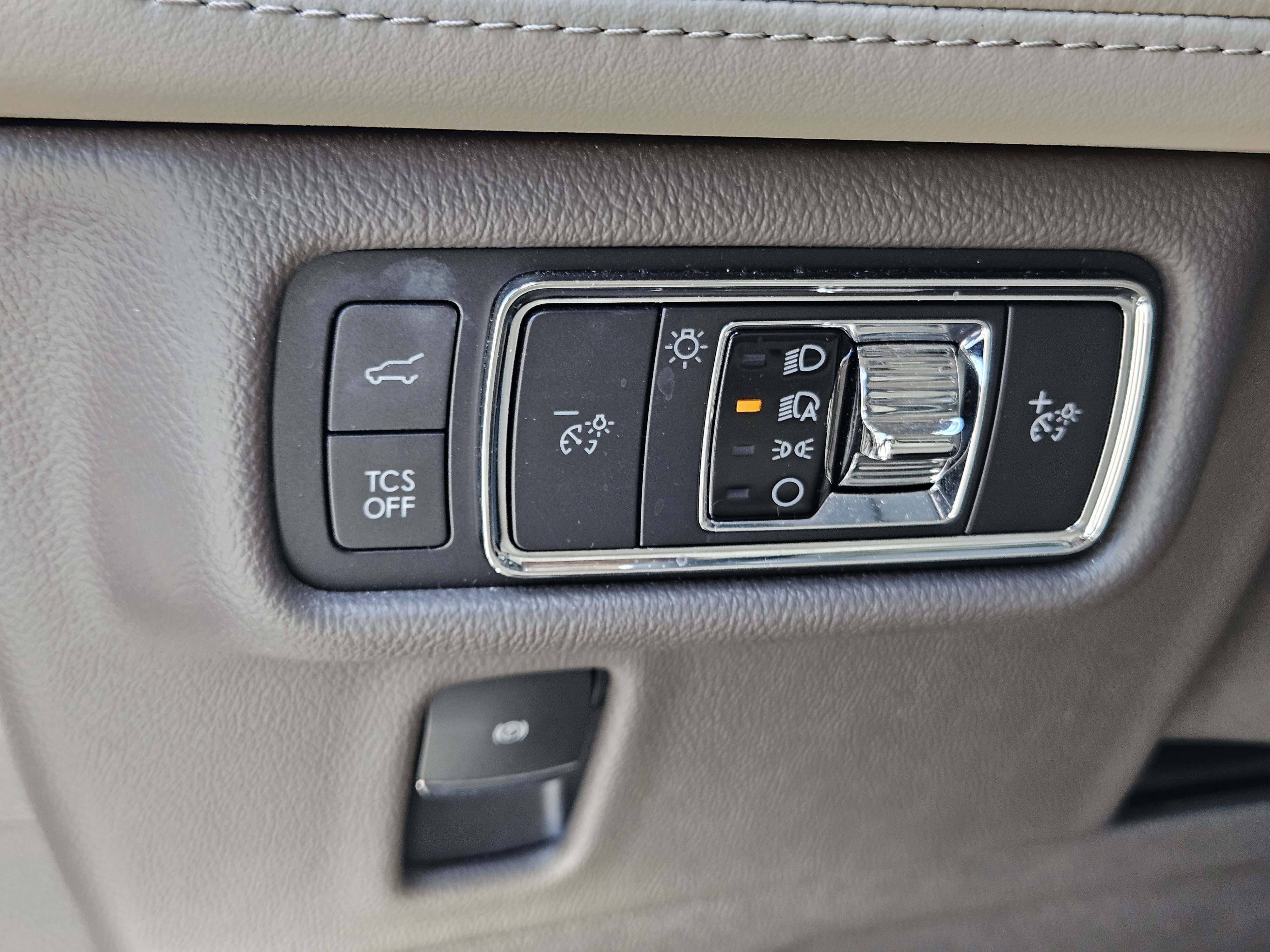 Used 2022 Lincoln Nautilus Reserve image 21