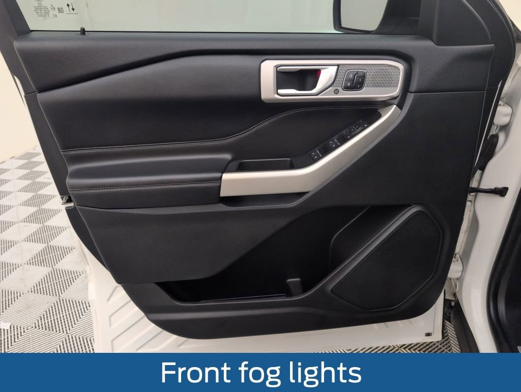 Used 2021 Ford Explorer Limited w/ Hybrid Equipment Group 310A image 39