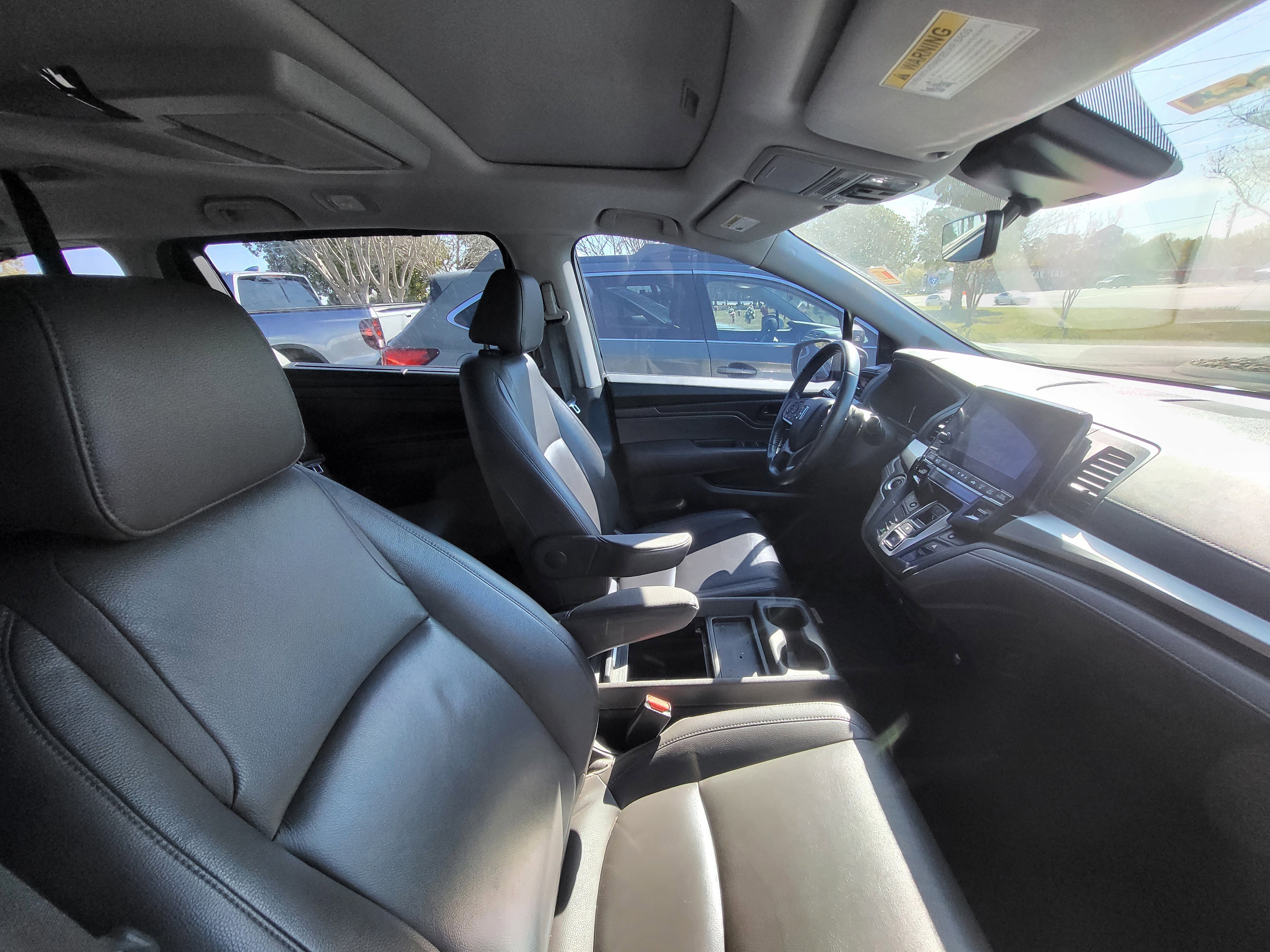 Used 2018 Honda Odyssey EX-L image 8