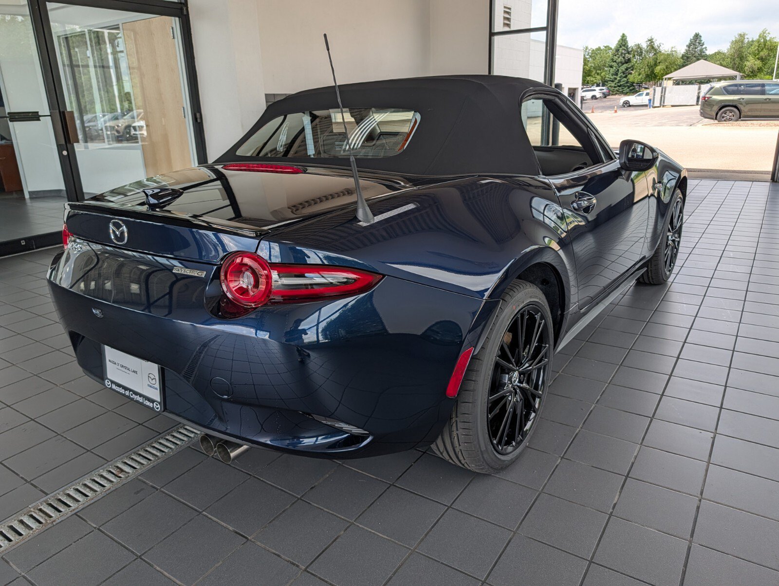 New 2026 MAZDA MX-5 Miata Club w/ Weather Package RWD image 2