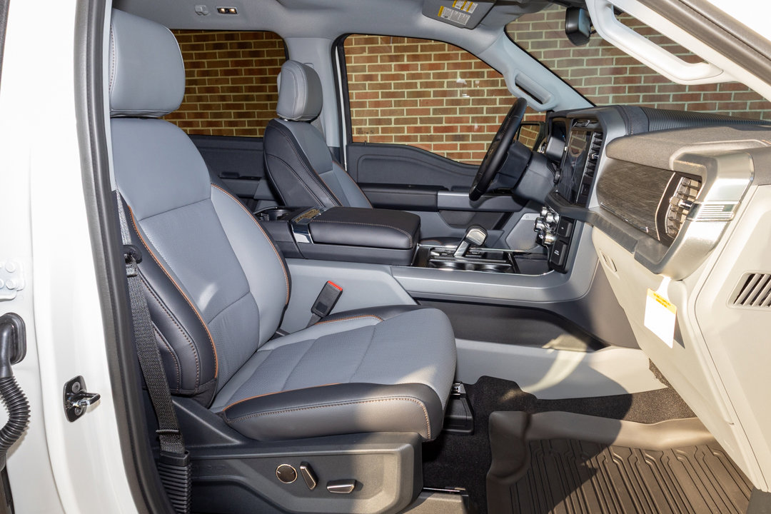 New 2025 Ford F150 Lariat w/ Equipment Group 502A High image 22