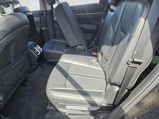 Used 2023 Kia Sorento S image 7