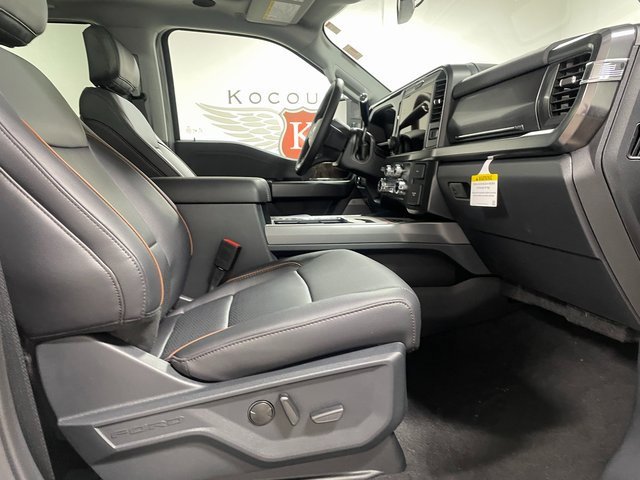 New 2025 Ford F350 Lariat w/ Lariat Ultimate Package image 22