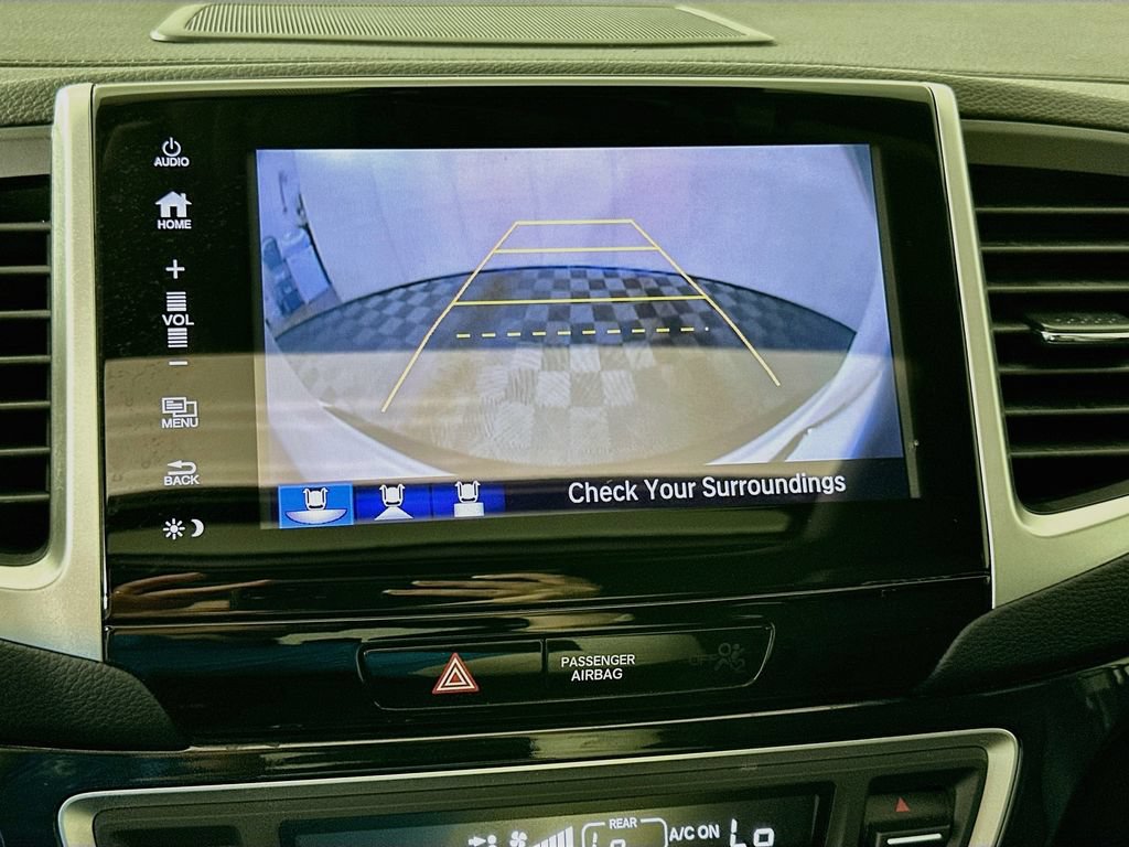 Certified 2017 Honda Pilot Touring image 13