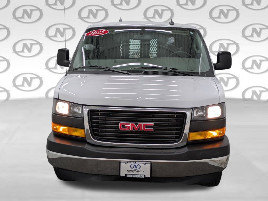 Used 2025 GMC Savana 2500 w/ Driver Convenience Package RWD image 21