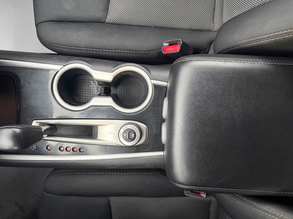 Used 2019 Nissan Pathfinder SV image 32