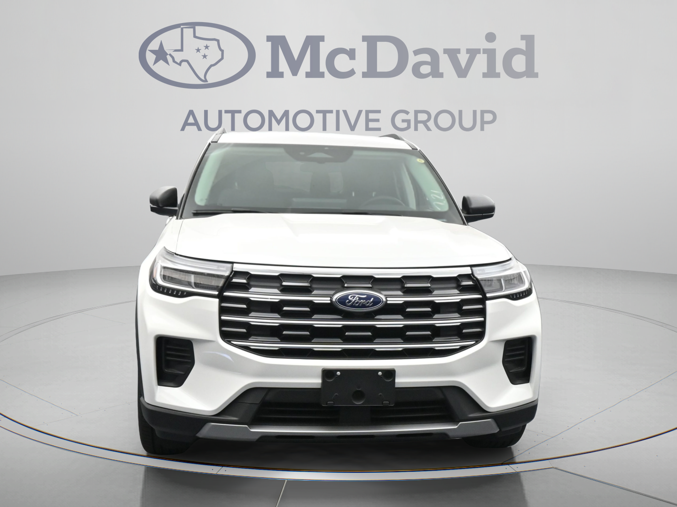 New 2026 Ford Explorer Active RWD image 2