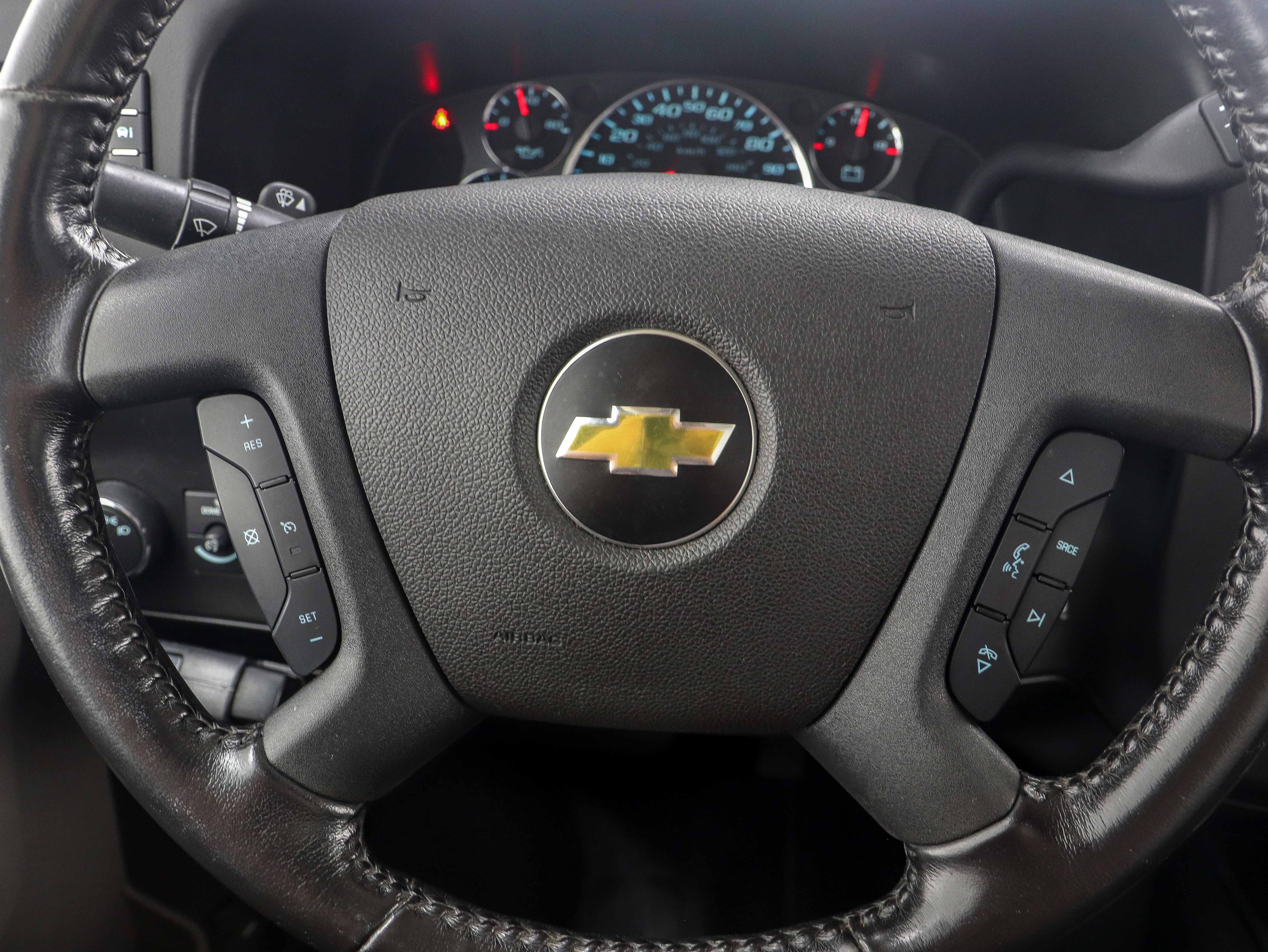 Used 2020 Chevrolet Express 3500 w/ Power Convenience Package image 21