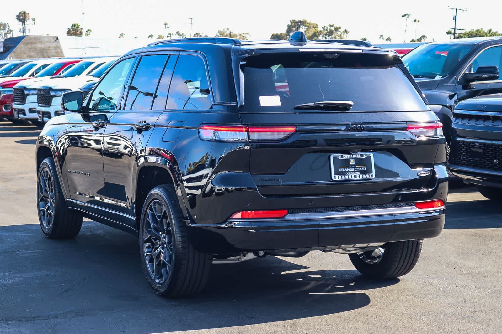 New 2026 Jeep Grand Cherokee Summit AWD/4WD image 6
