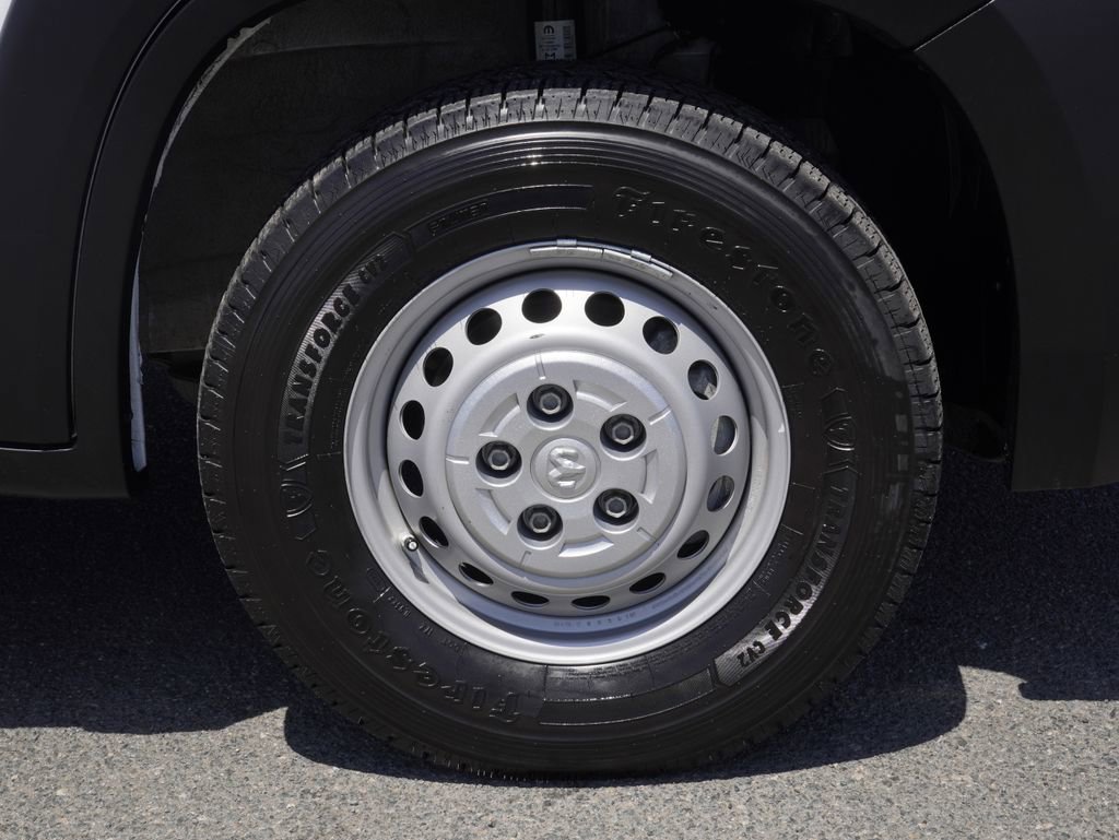 Used 2025 RAM ProMaster 2500 w/ Convenience Group FWD image 10