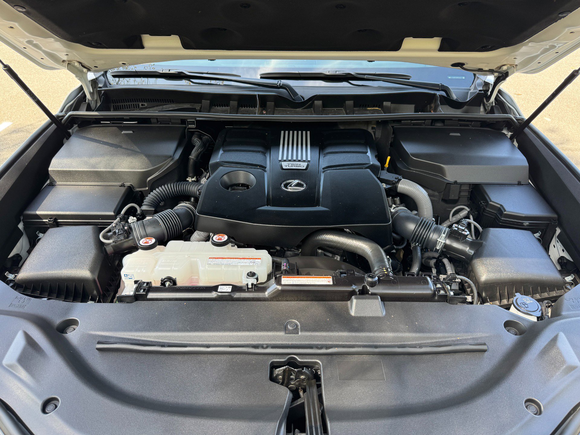 Used 2024 Lexus LX 600 4WD w/ Appearance Package image 61