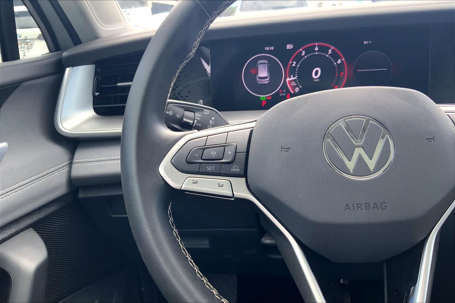 Certified 2026 Volkswagen Tiguan SE FWD image 24