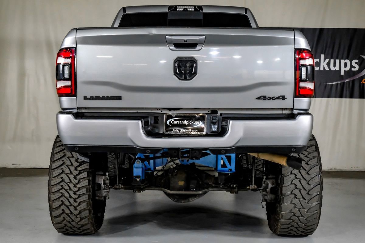 Used 2022 RAM 2500 Laramie w/ Night Edition AWD/4WD image 9