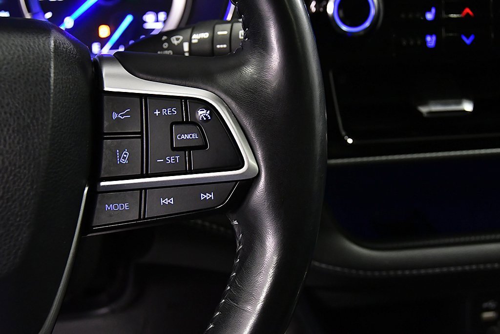 Used 2022 Toyota Highlander Platinum image 21