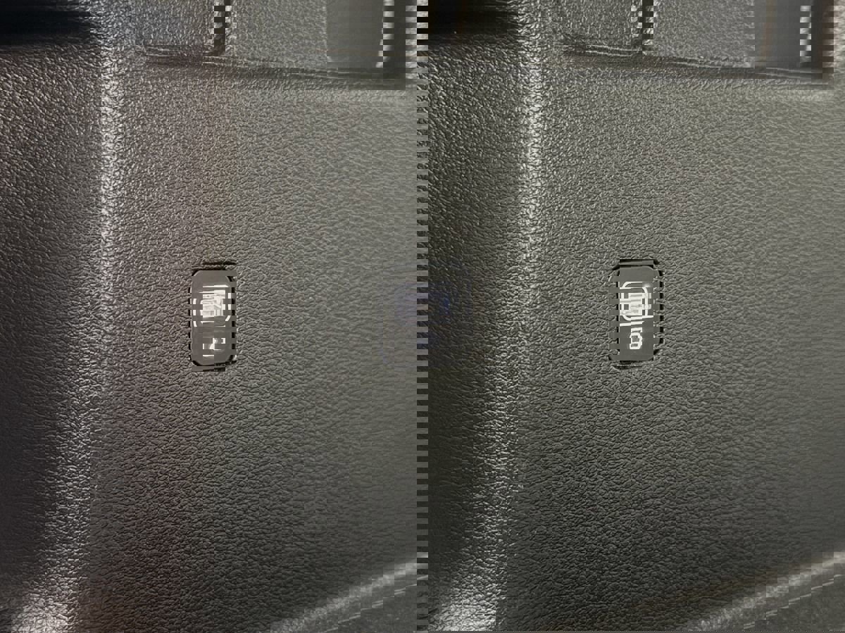 Used 2020 Kia Telluride S AWD/4WD image 33