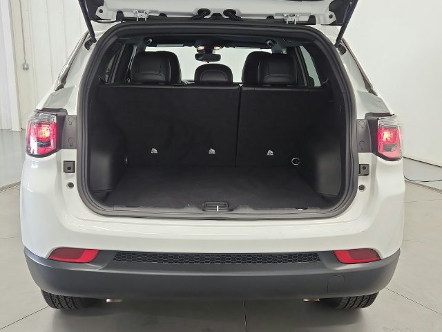 Used 2025 Jeep Compass Latitude AWD/4WD image 20