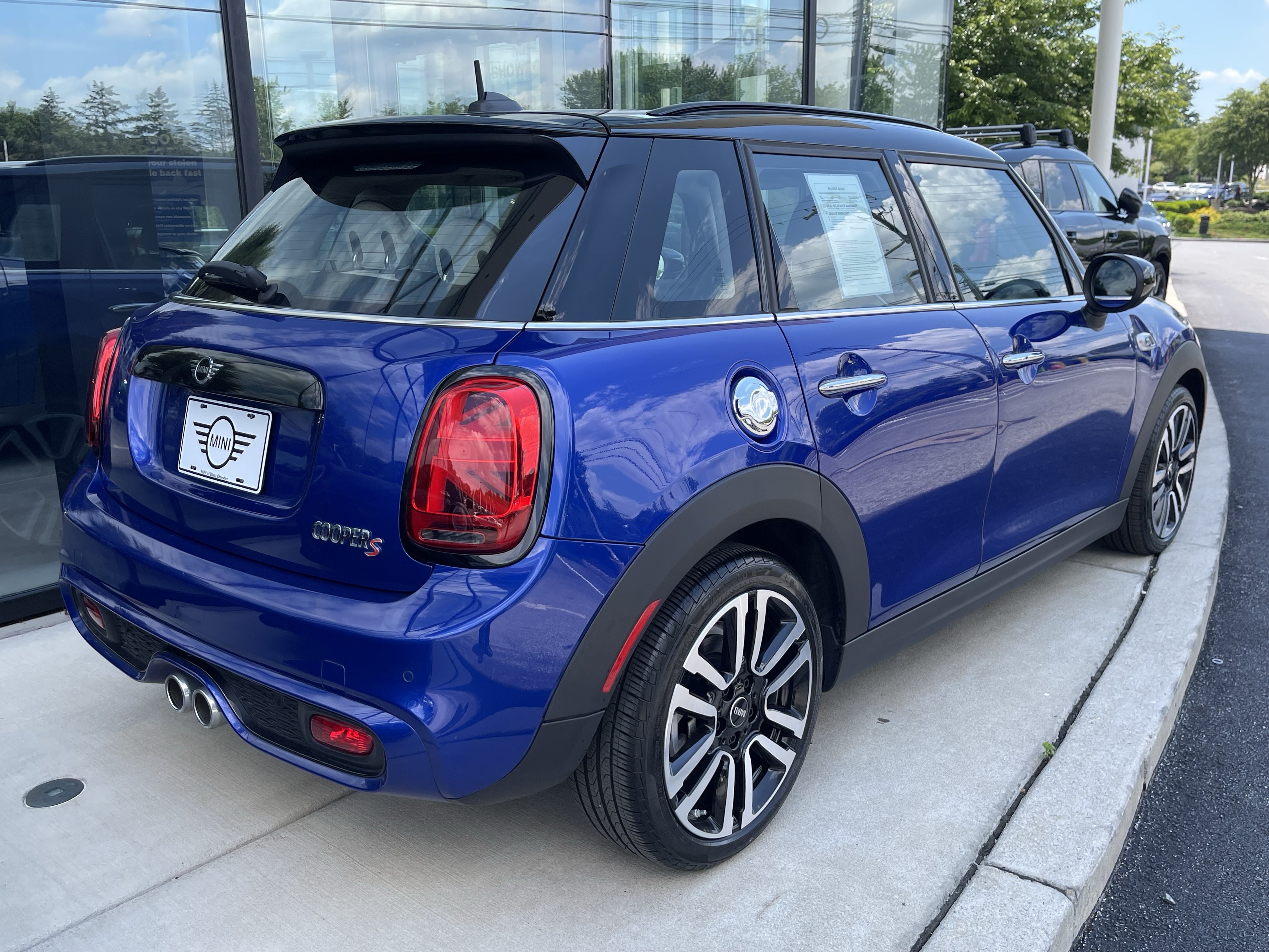 Used 2021 MINI Cooper S w/ Driver Assistance Package FWD image 5