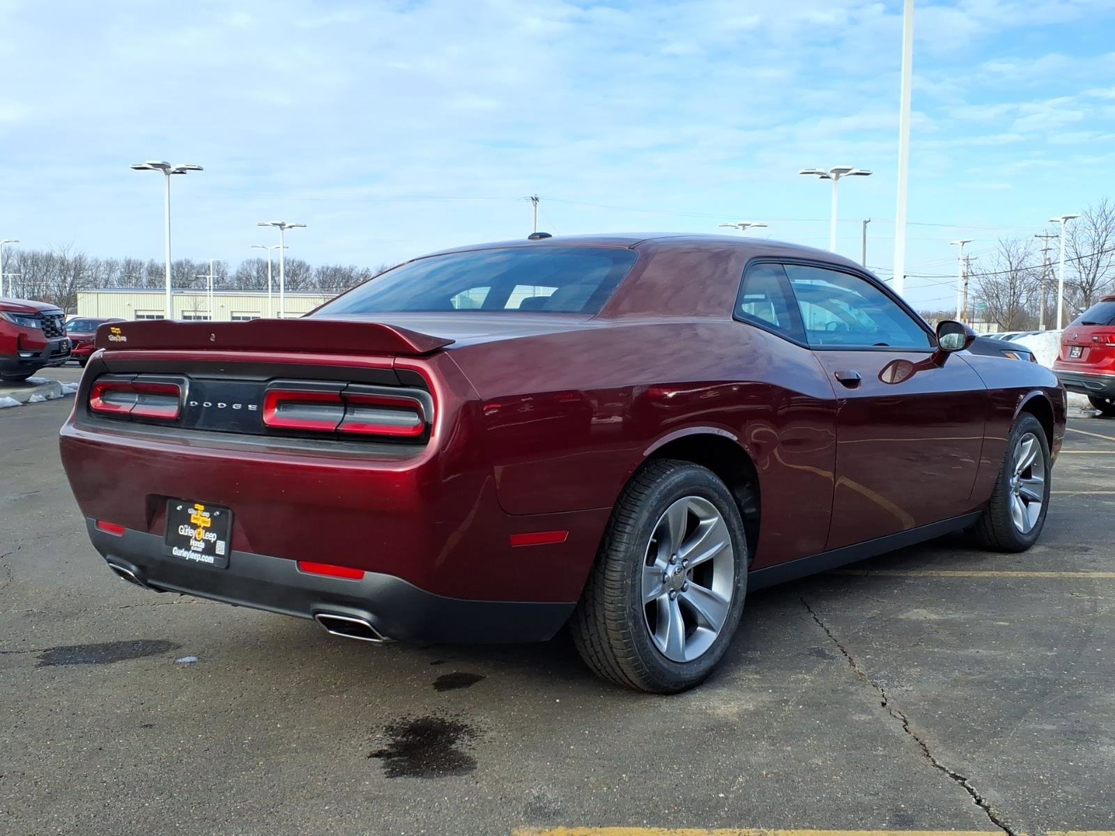 Used 2022 Dodge Challenger SXT image 10
