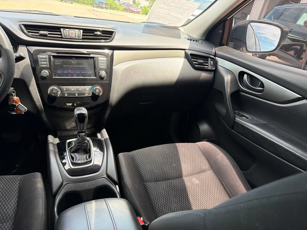 Used 2019 Nissan Rogue Sport S FWD image 18