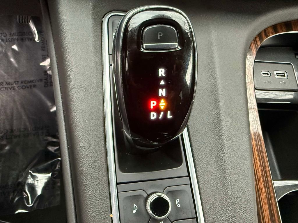 Used 2021 Cadillac Escalade ESV Luxury image 25