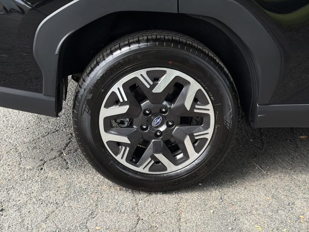 Used 2026 Subaru Forester Premium AWD/4WD image 12