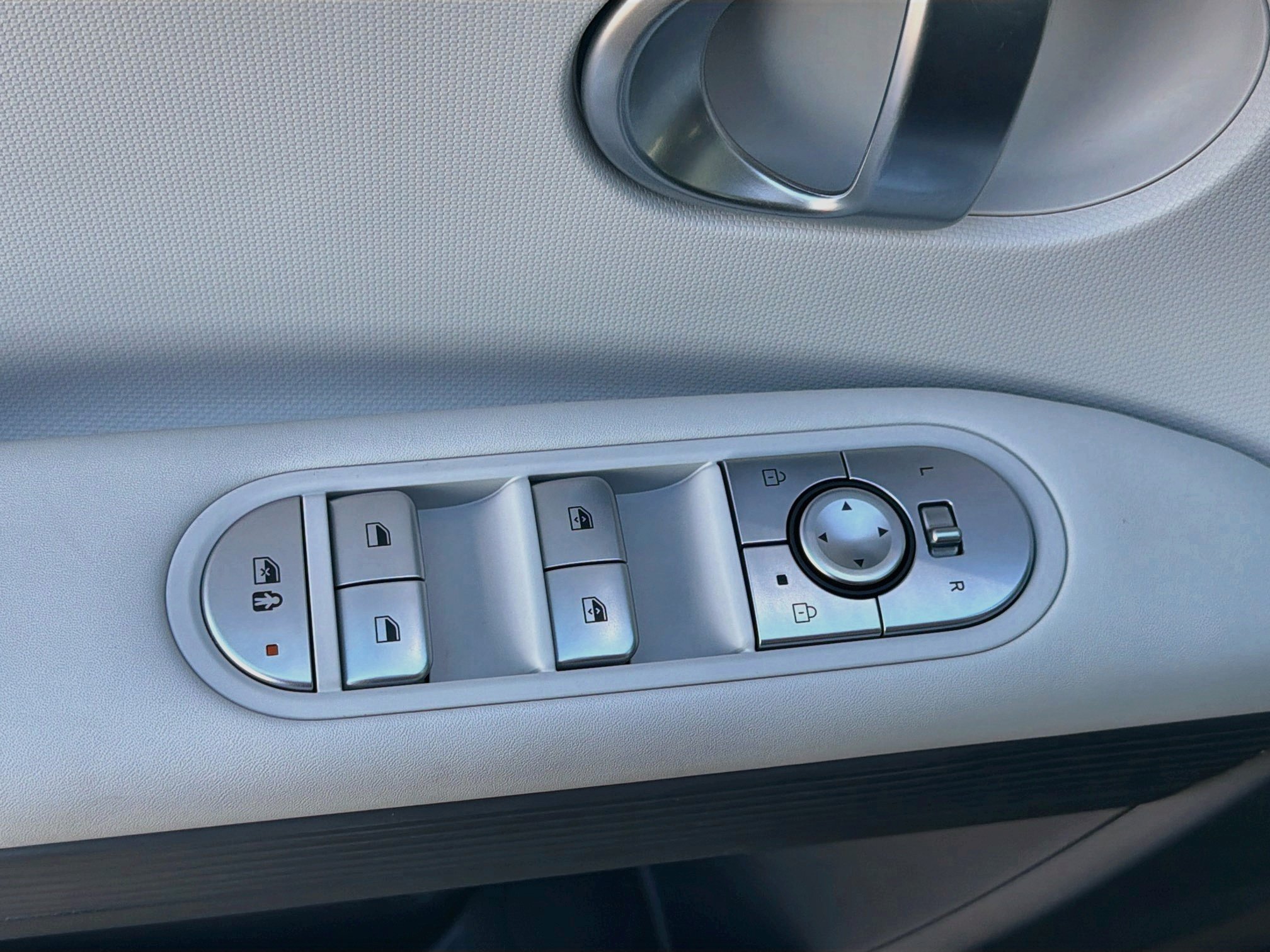 Used 2024 Hyundai Ioniq 5 SEL AWD/4WD image 15