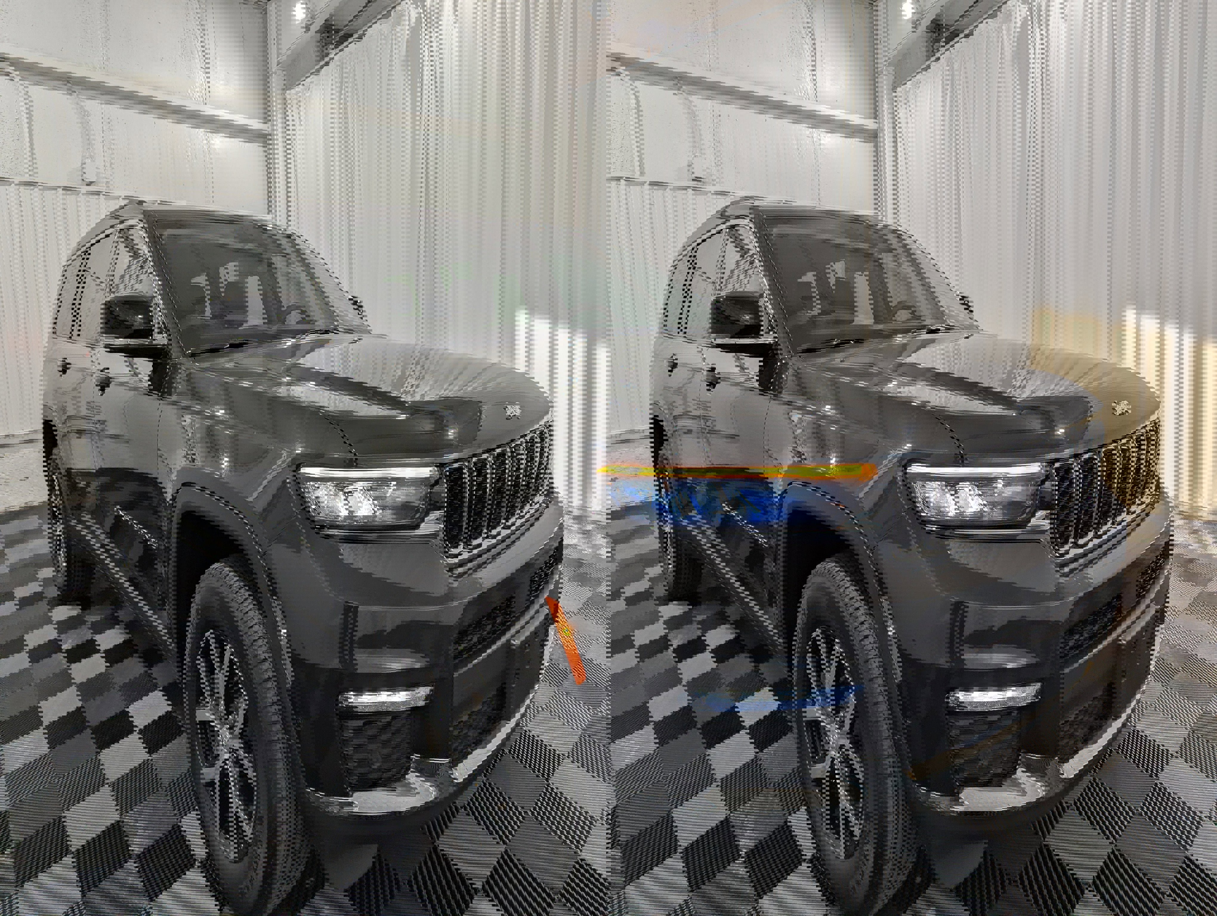 Used 2023 Jeep Grand Cherokee L Limited w/ Luxury Tech Group II image 5