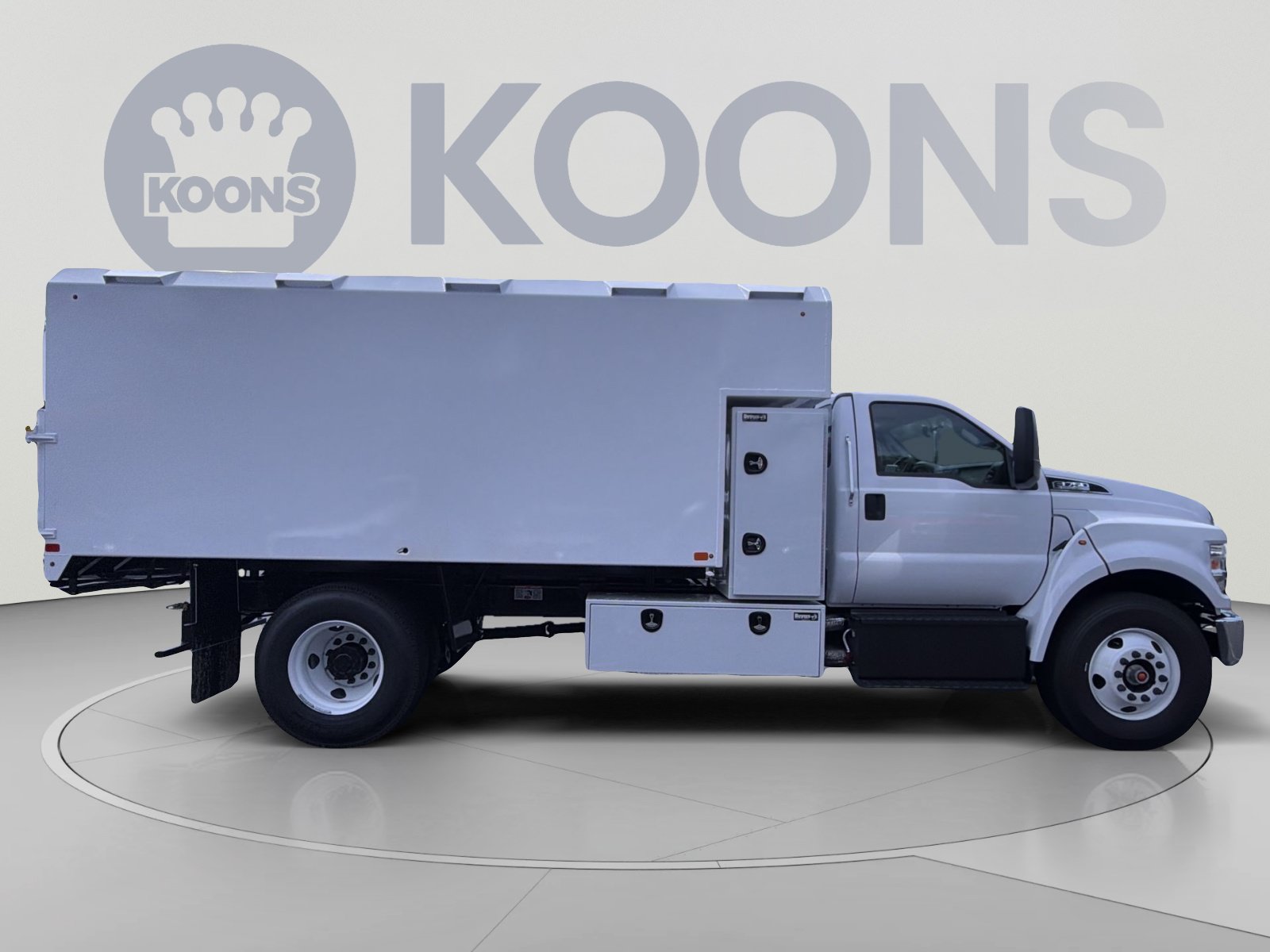 New 2027 Ford F750 2WD Regular Cab Super Duty image 8