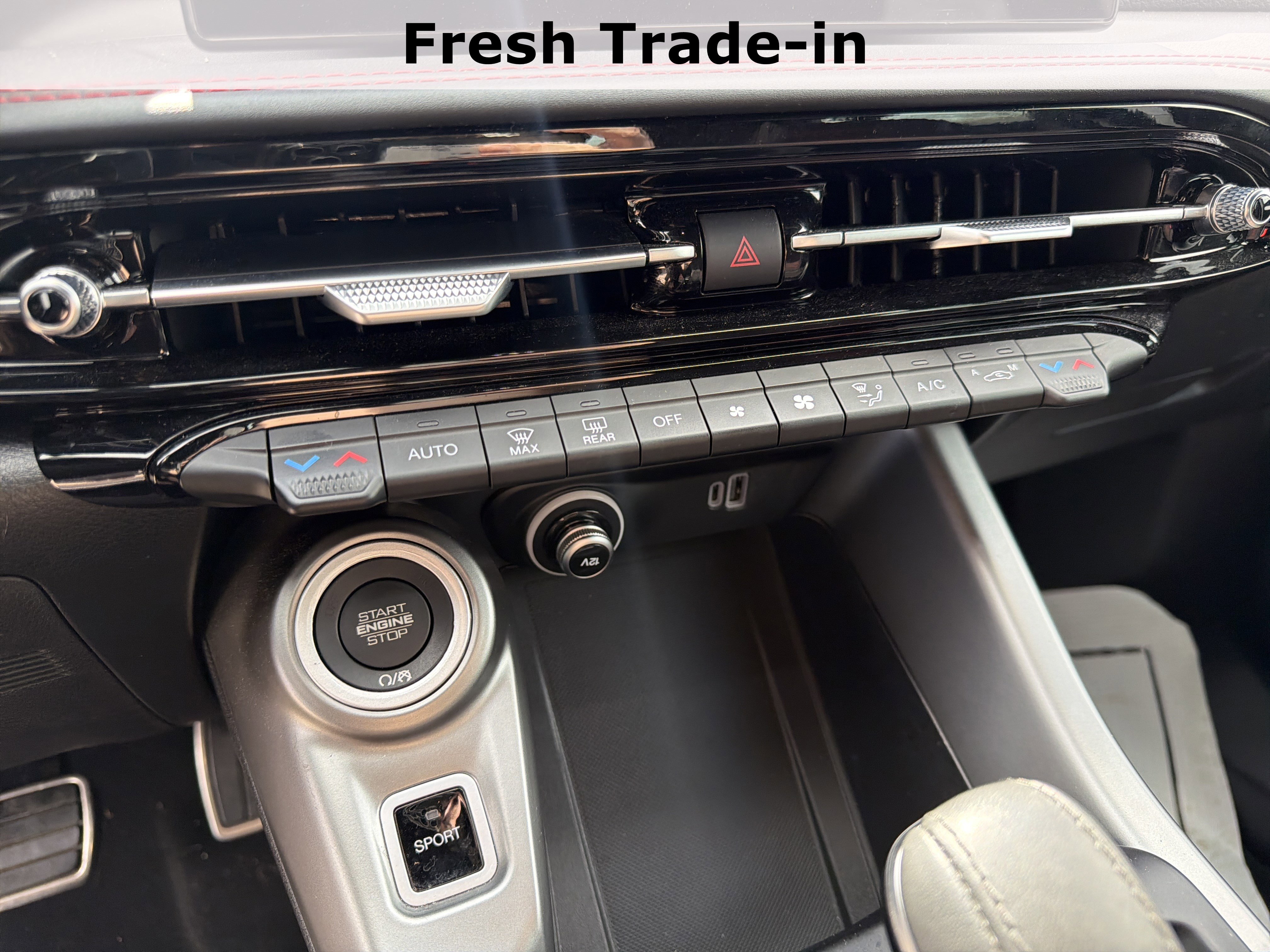 Certified 2024 Dodge Hornet R/T image 19