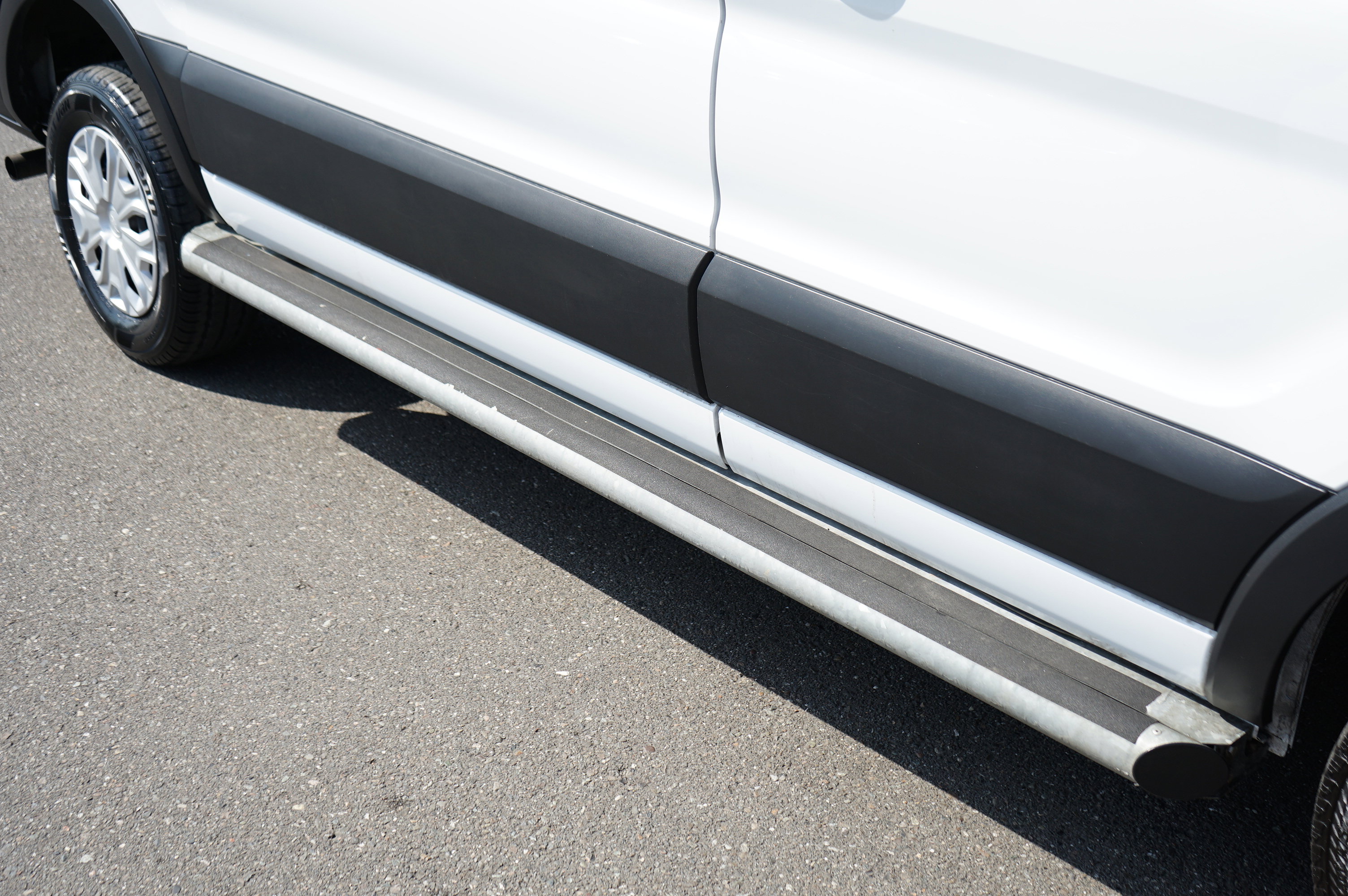 Used 2023 Ford Transit 250 Low Roof w/ Exterior Upgrade Package image 15