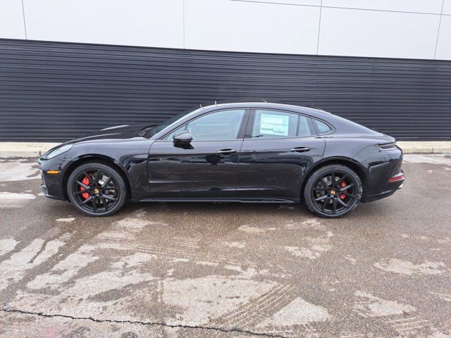 New 2026 Porsche Panamera GTS image 2