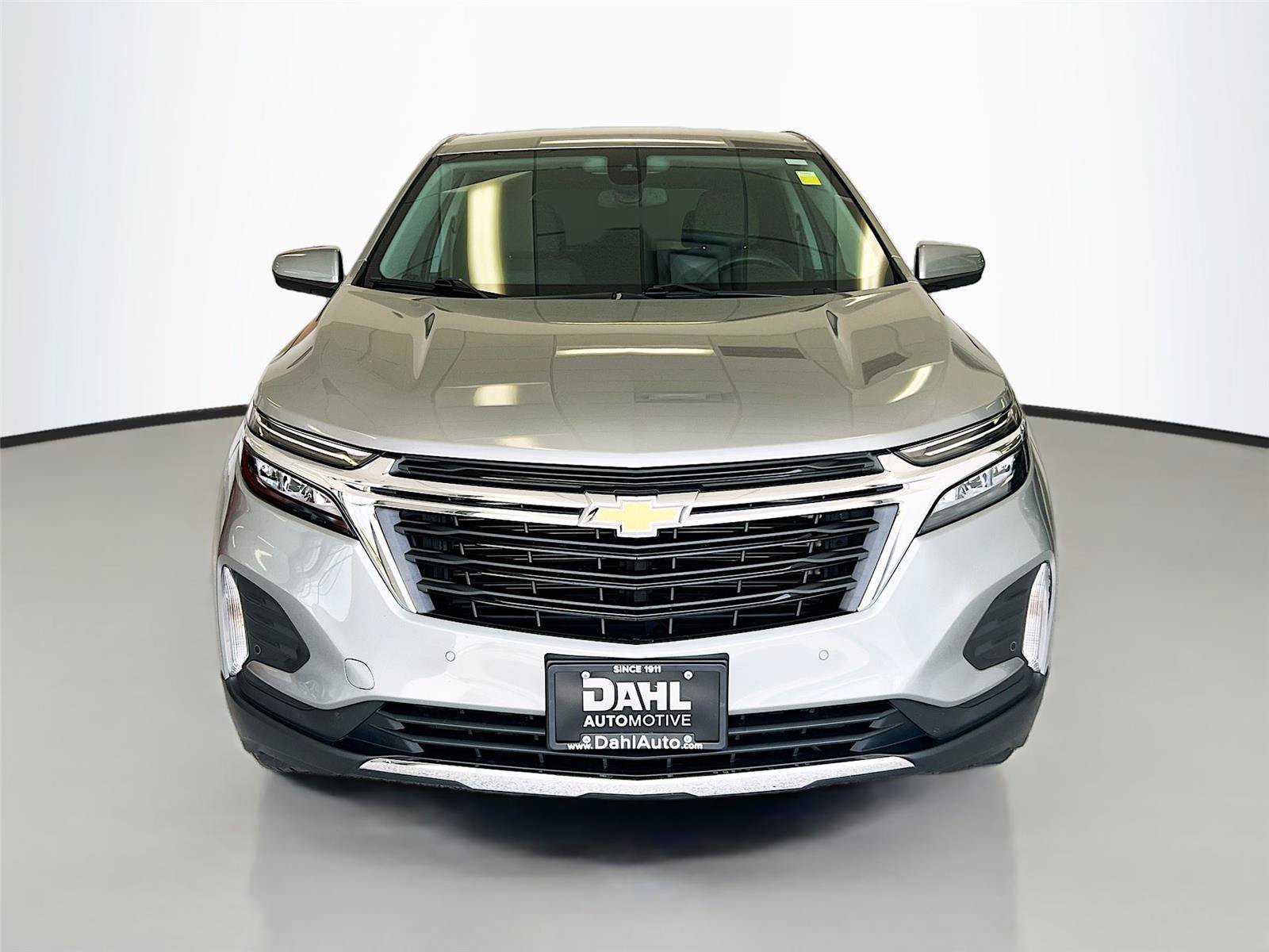 Used 2023 Chevrolet Equinox LT AWD/4WD image 3