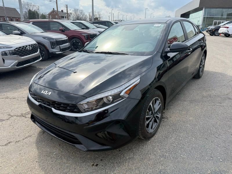Certified 2023 Kia Forte LXS image 3